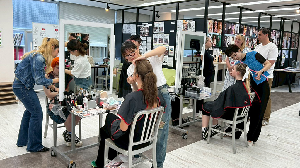 img pr group japan trip 002